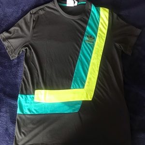 Adidas T-Shirt
